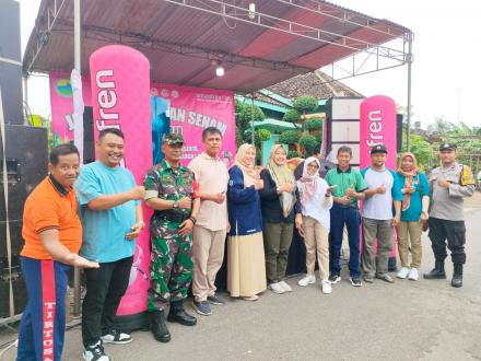 Jalan Sehat dan Senam dalam Rangka Hari Ibu